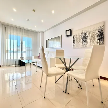 Daire Mediterraneo Real And Pool Cozy Fuengirola